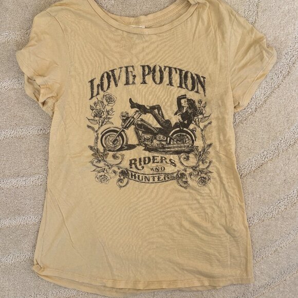 Spell Love Potion Tee - Picture 1 of 3